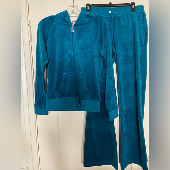 Juicy Couture NEW Tracksuit Set - Main Image